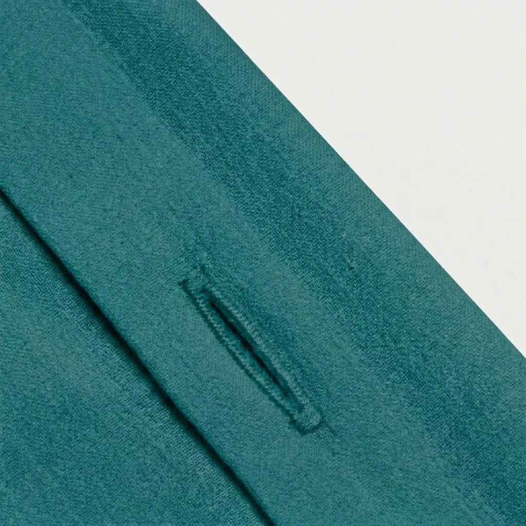 Teal Blue – feature 2