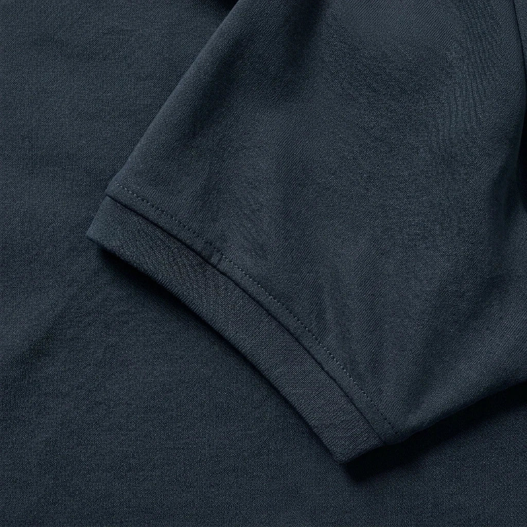 Navy Blue – feature 4
