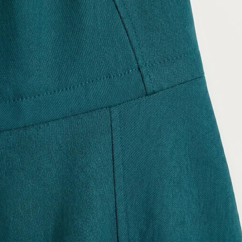 Teal Blue – feature 5