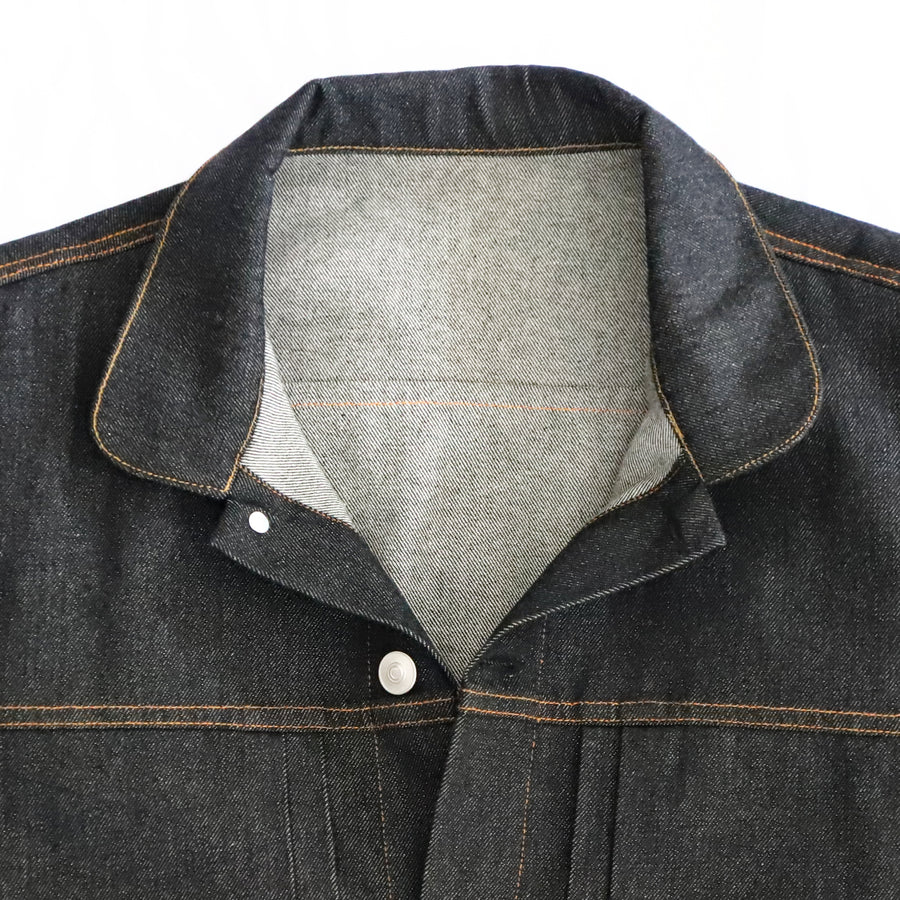 Japanese-Inspired Rounded Collar