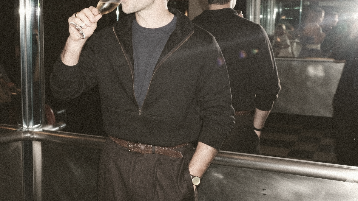 The McQueen 600 in Noir Indian Cotton worn