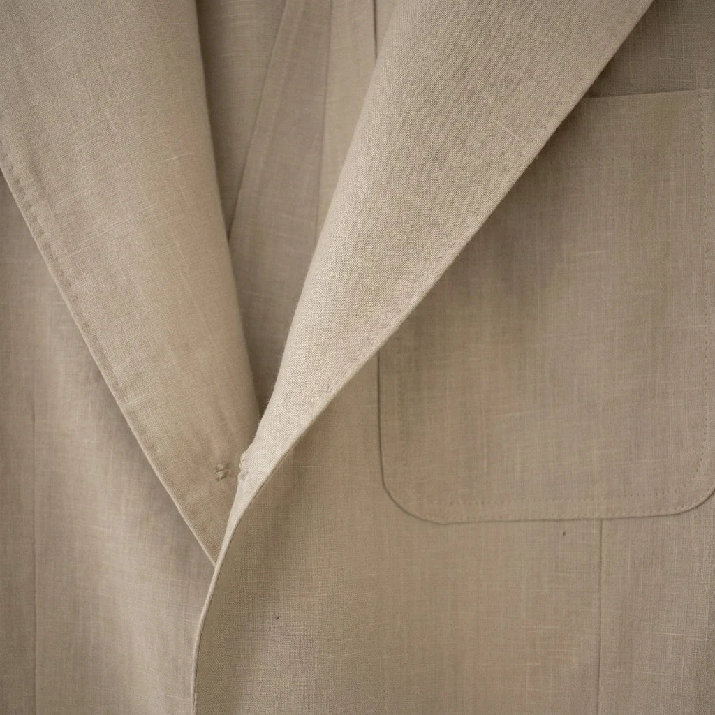 Biscotti Taupe – feature 1