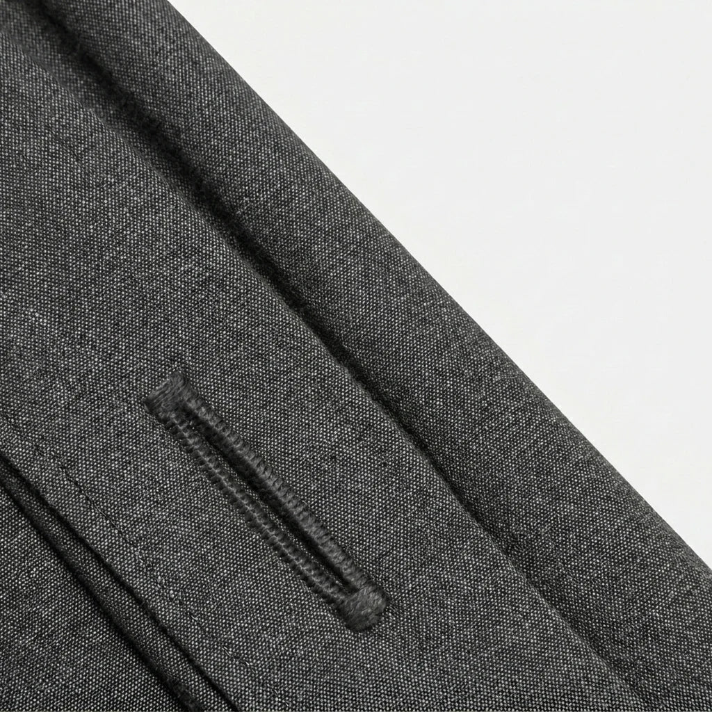 Black Chambray – feature 2