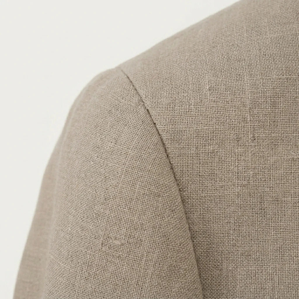 Biscotti Taupe – feature 4
