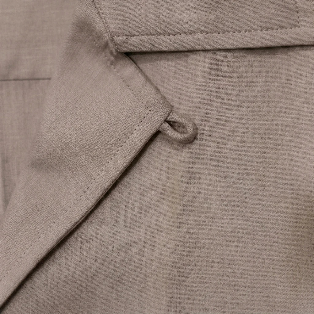 Muted Taupe – feature 5