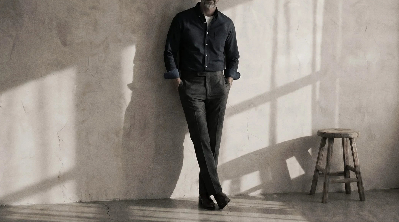 The Atticus 160 in Deep Navy Oxford Cotton worn