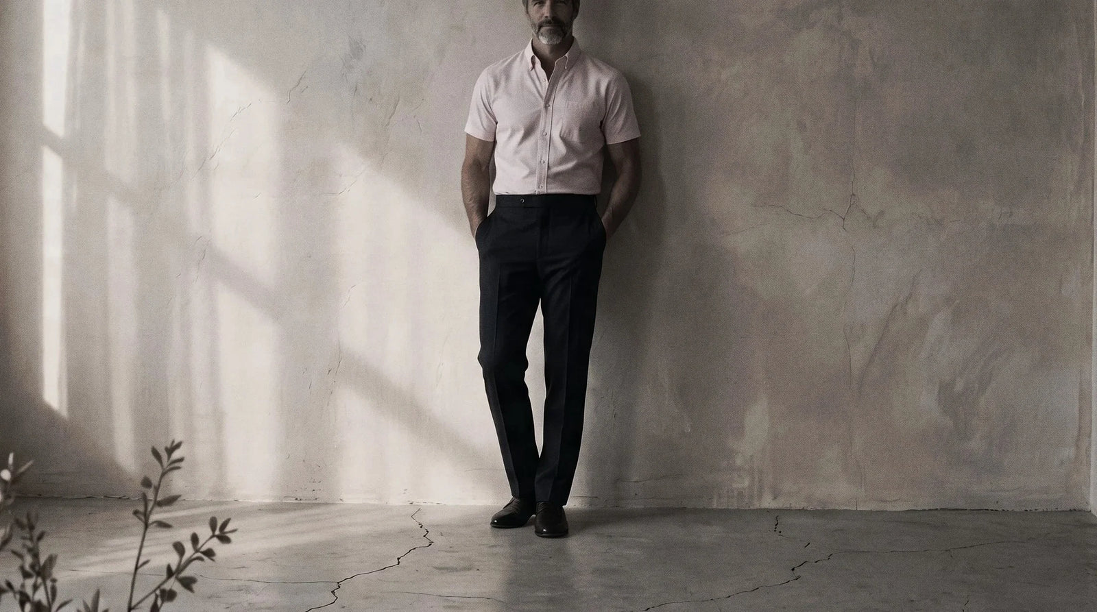 The Short Sleeve Atticus 160 in Lilac Pinpoint Oxford Cotton worn